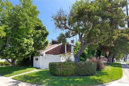 624 W Wilson Street #A1 Costa Mesa, CA 92627
