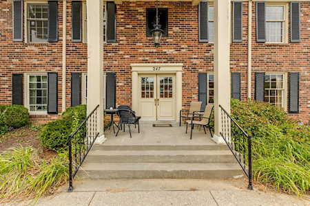 247 Stonehenge Dr #103 Louisville, KY 40207