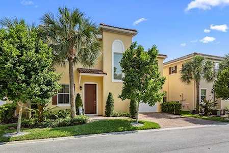 446 Tiffany Oaks Way Boynton Beach, FL 33435
