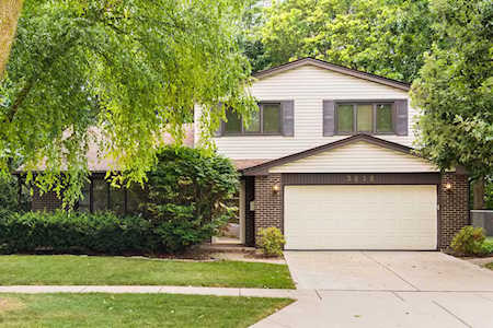 3232 N W Volz Dr Arlington Heights, IL 60004