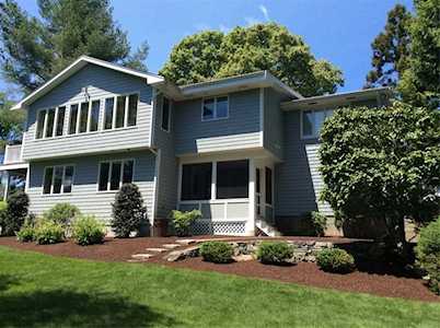 65 Rockridge RD Lincoln, RI 02865