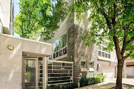 663 N Sangamon St #4S Chicago, IL 60642