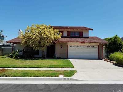 21662 Bahama Lane Huntington Beach, CA 92646