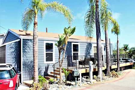 155 W Jason St. #15 Encinitas, CA 92024