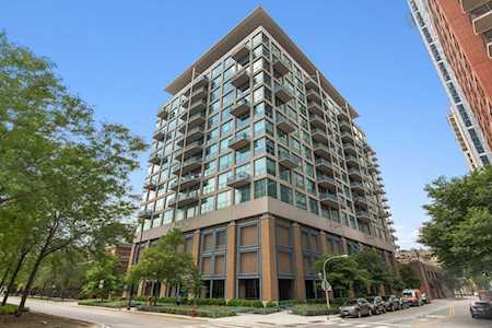 125 E 13th St #808 Chicago, IL 60605