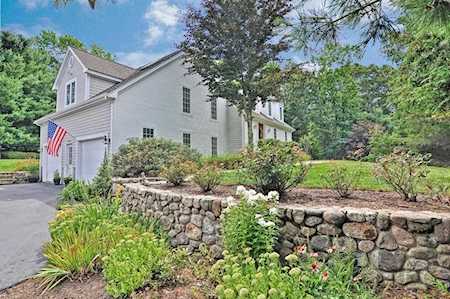 45 Chipping Stone Rd North Attleboro, MA 02760