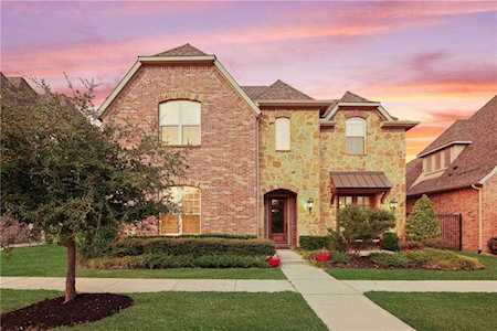 1621 Le Mans Lane Southlake, TX 76092