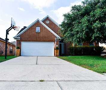 739 New Pines Dr Spring, TX 77373