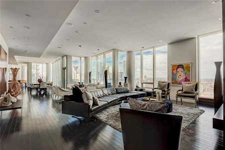 433 11 Avenue SE #3101 Calgary, AB T2G 0C7