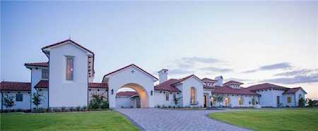 612 Schickel Ter Lakeway, TX 78738