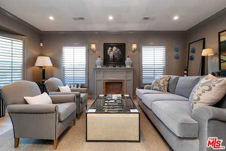 6434 Lexington Avenue Los Angeles, CA 90038