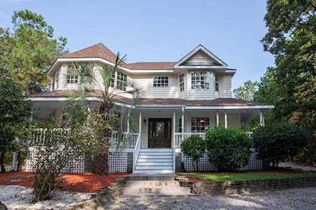 512 Captain Dexter Wynd Wilmington, NC 28411