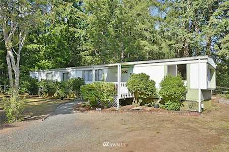 220 Larson Lake Lane Belfair, WA 98528