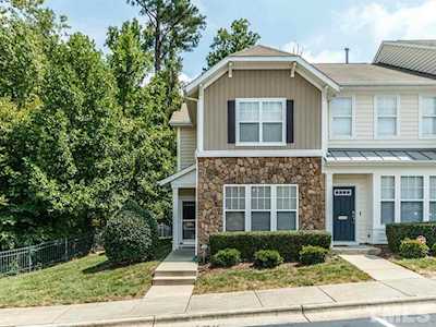 5154 Green Knight Court Raleigh, NC 27612