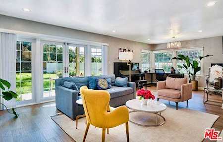 9476 Hidden Valley Place Beverly Hills, CA 90210