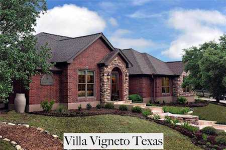 700 Creek Dr Dripping Springs, TX 78620