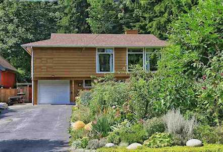 1851 Appin Road North Vancouver, BC V7J 2T8