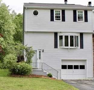 32 Plantation Rd #32 Oxford, MA 01540