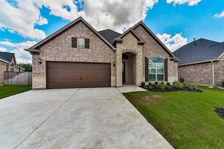 18610 Fairmont Springs Ct Cypress, TX 77429