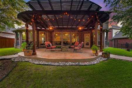 1040 Noble Avenue Lantana, TX 76226
