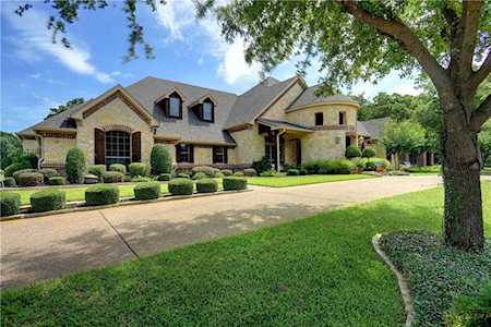 912 EMERALD Boulevard Southlake, TX 76092