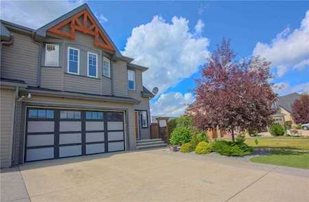 161 Rainbow Falls Boulevard Chestermere, AB T1X 0N6