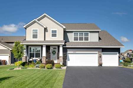 6604 Jocelyn Ave Bay S Cottage Grove, MN 55016