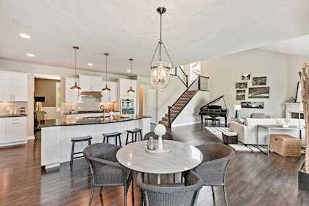 11219 Whitewater Drive Woodbury, MN 55129