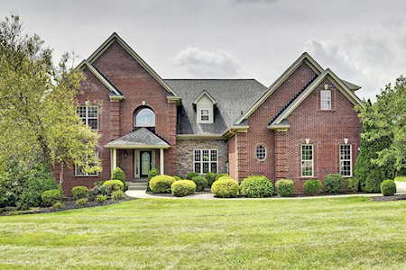 2706 Spring Pond Ct La Grange, KY 40031