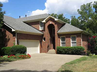 9817 Forest Village Ln Louisville, KY 40223