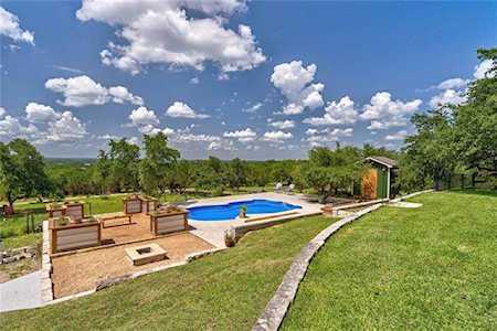 1076 Hidden Hills Dr Dripping Springs, TX 78620