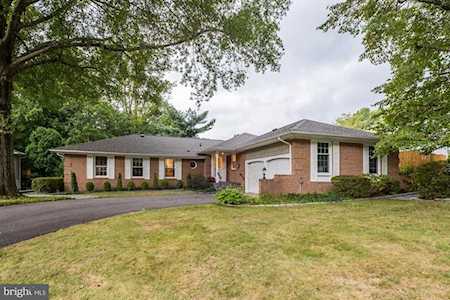 6016 Lamont Ct Springfield, VA 22152