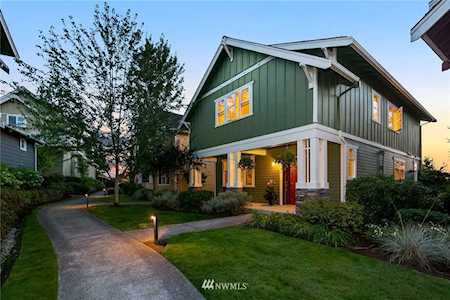 1733 27th Lane NE Issaquah, WA 98029