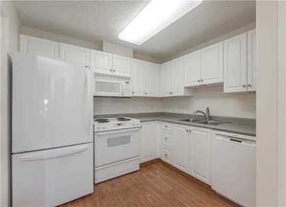 5000 Somervale Court SW #313 Calgary, AB T2Y 4M1