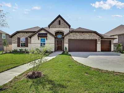 2015 Coventry Bay Dr Pearland, TX 77089