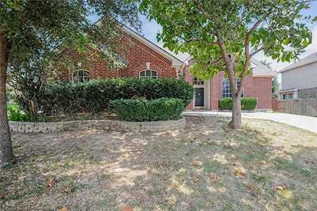 7752 Parkwood Plaza Drive Fort Worth, TX 76137
