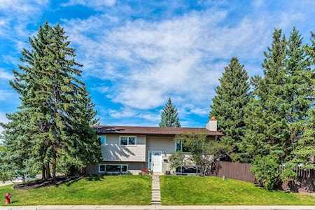 6944 Silver Springs Road NW Calgary, AB T3B 4E3