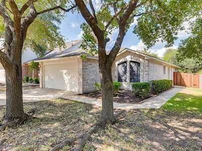 1412 Canon Yeomans Trl Austin, TX 78748