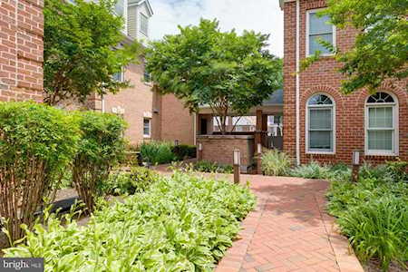 2270 Garfield St #4 Arlington, VA 22206