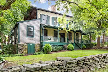 55 Summerfield LANE Middletown, RI 02842