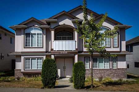 31565 Blueridge Drive Abbotsford, BC V2T 6S6