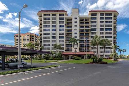 736 Island Way #105 Clearwater Beach, FL 33767