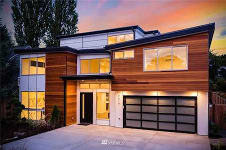 9510 6th Ave NW Seattle, WA 98117