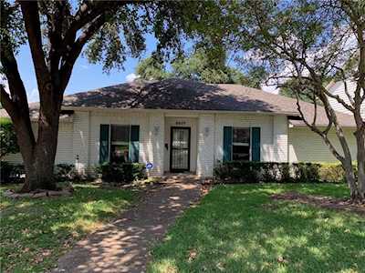 6609 Warm Breeze Lane Dallas, TX 75248