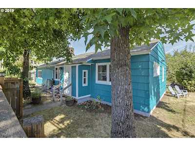 7237 SE Center St Portland, OR 97206