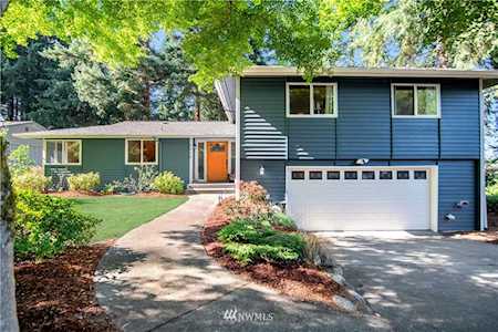 4415 Merry Lane W University Place, WA 98466