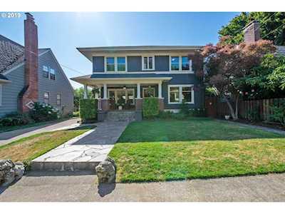 1605 SE 25th Ave Portland, OR 97214