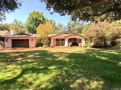 1260 Descanso Drive La Canada Flintridge, CA 91011