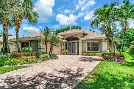 7675 Via Grande Boynton Beach, FL 33437