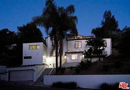 3236 Primera Avenue Los Angeles, CA 90068